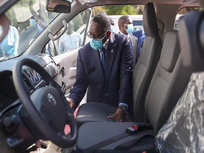 Parc automobile de la Présidence : des généraux, des anciens ministres, des marabouts parmi les bénéficiaires