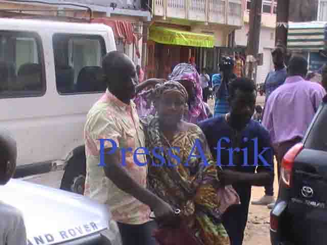 Premières Images et vidéos de chez Doudou Ndiaye Rose