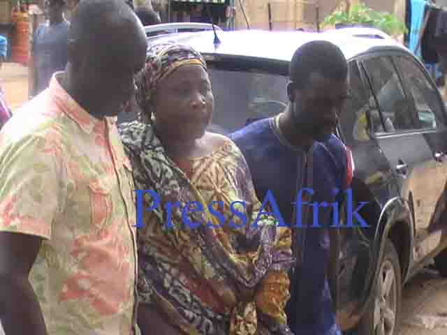 Premières Images et vidéos de chez Doudou Ndiaye Rose