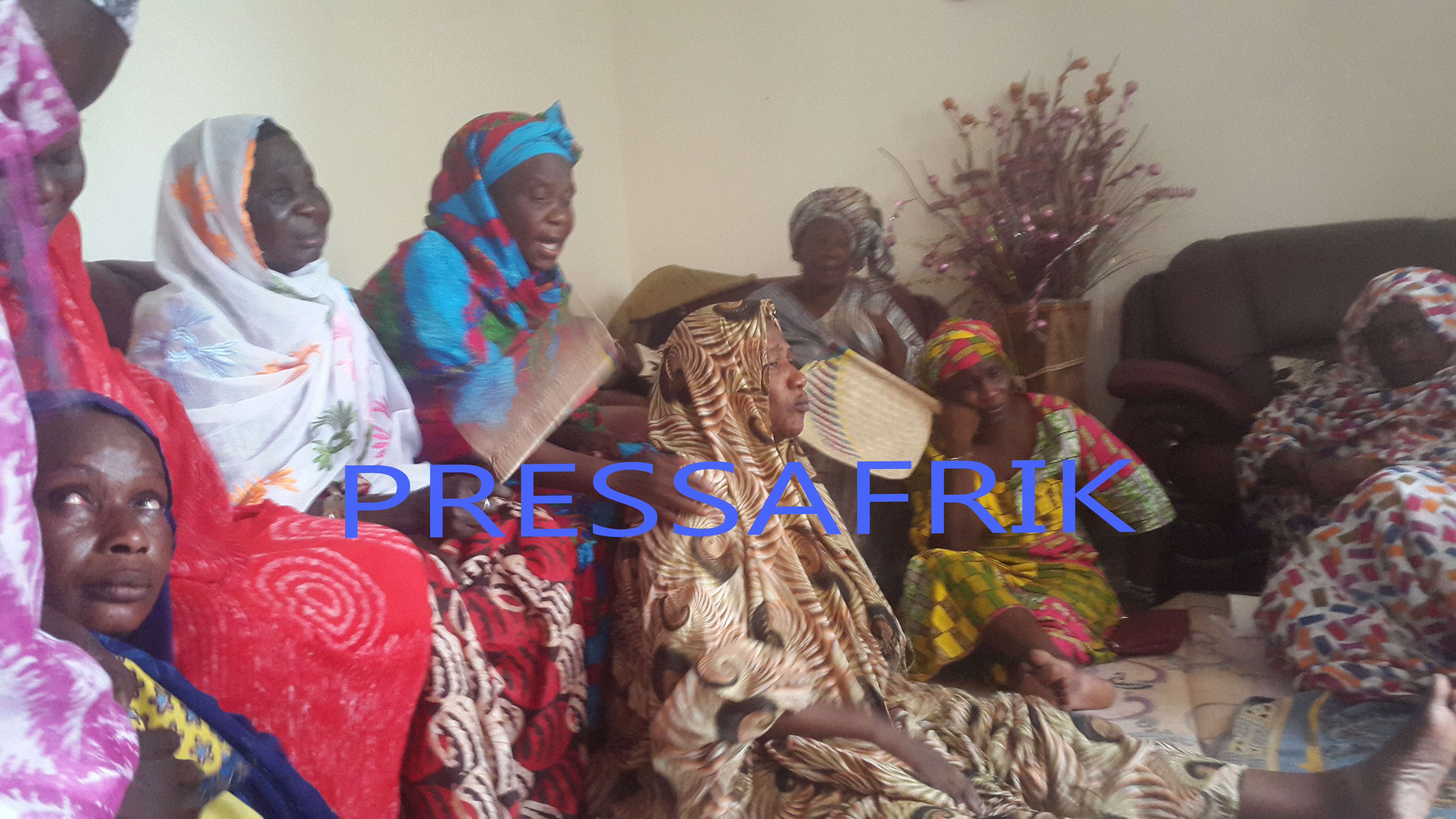 Pleurs et affluences aux domiciles de Doudou Ndiaye Rose (Tout en images)