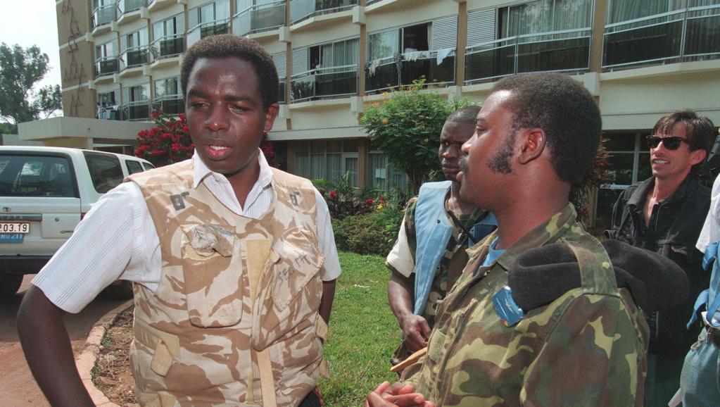 Génocide rwandais: non-lieu requis pour le prêtre Munyeshyaka