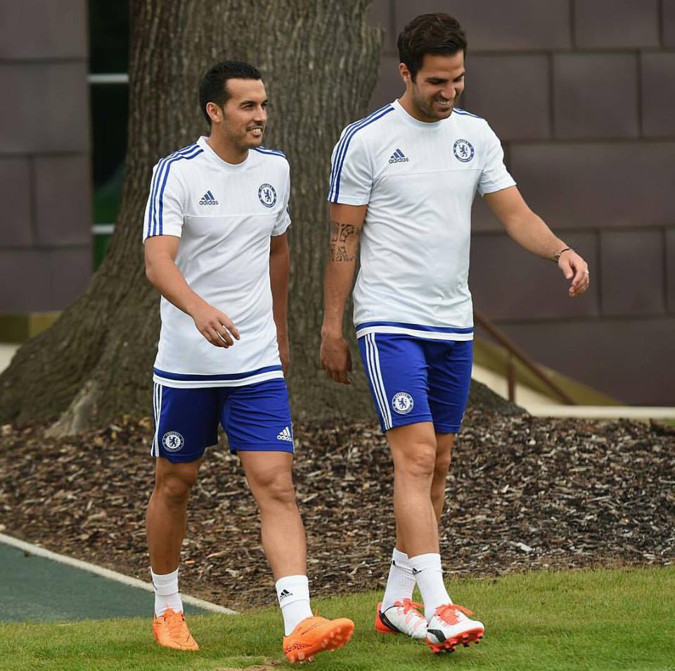 Pedro File Officiel : Pedro file à Chelsea et participe à l'entraînement