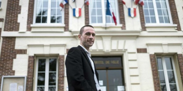 France : un maire FN privilégie un commissariat à la place d’une mosquée, le préfet conteste en justice