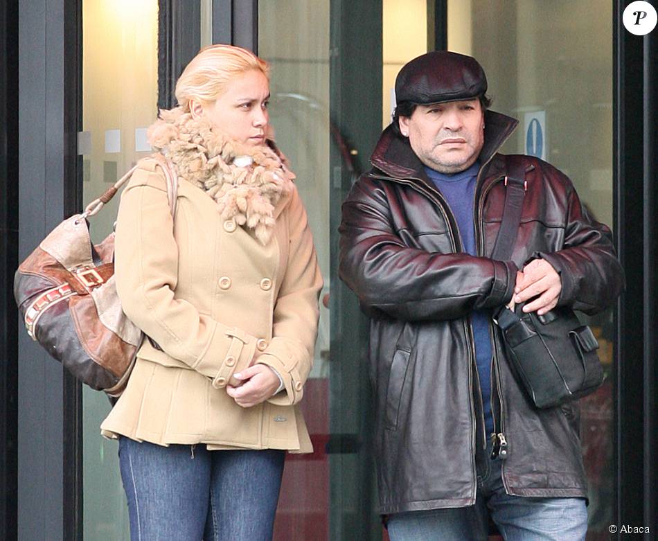 Diego Maradona accuse son ex-femme Claudia de lui avoir volé des millions...