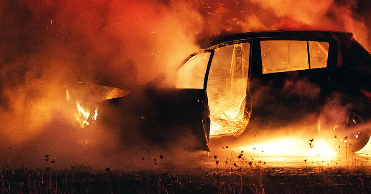 Parcelles Assainies Unité 13: pour se venger, il incendie le véhicule de service de son ancien hébergeur 