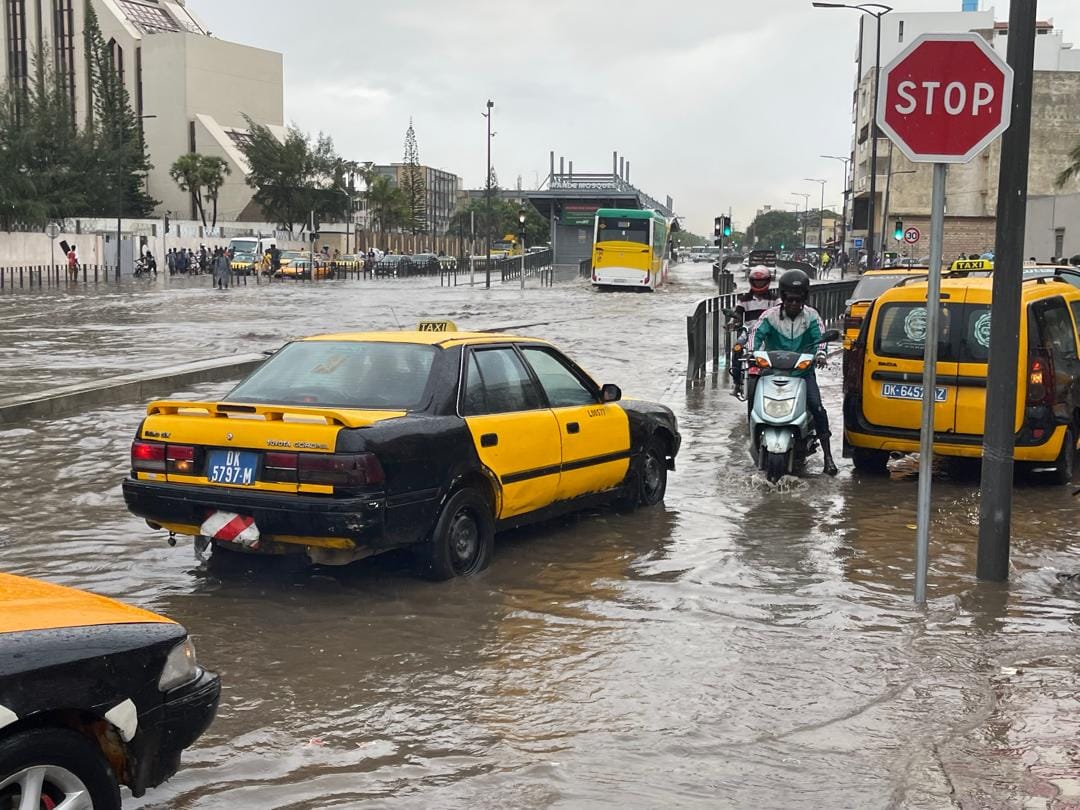 Inondations à Dakar : les rues de la Médina, les Allées du Centenaire et le tracé du