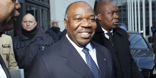 Gabon : Ali Bongo Ondimba dénonce une humiliation après l’interpellation en France de Maixent Accrombessi