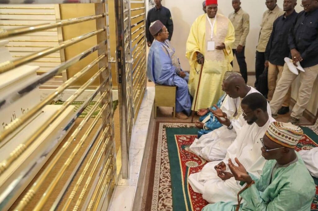 Leona Niassene : le Président Diomaye annonce la nomination prochaine d’un directeur des affaires religieuses Leona Niassene : le Président Diomaye annonce la nomination prochaine d’un directeur des affaires religieuses