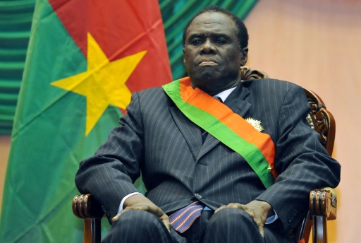 Burkina: le président de la transition reprend les rênes du pouvoir