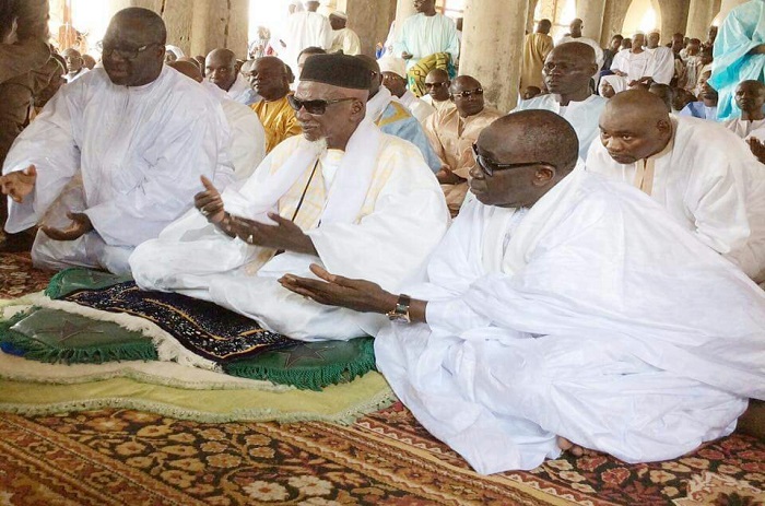Touba : le Khalife des Mourides raisonne les jeunes Mbacké-Mbacké.