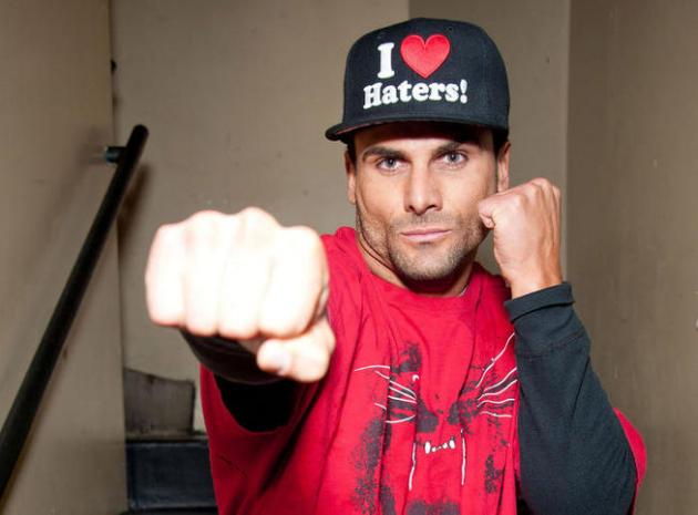 Jeremy Jackson : l’enfant star d’Alerte à Malibu accusé d’avoir poignardé une femme