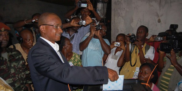 Présidentielle guinéenne : l’opposition critique la Ceni mais ne boycottera pas le scrutin