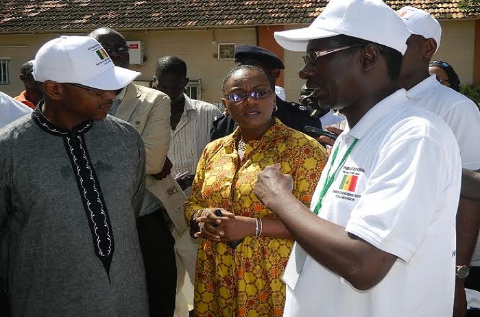 Caravane de l’Enseignement supérieur : Marty Teuw Niane décerne un satisfécit à l’Université de Thiès.