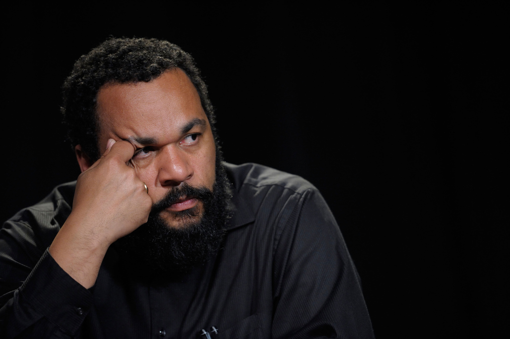 Dieudonné : son procès pour  «injure raciale » renvoyé au mois de février 2016.