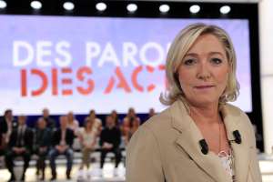 Des Paroles et des Actes: Marine Le Pen refuse la proposition de France 2