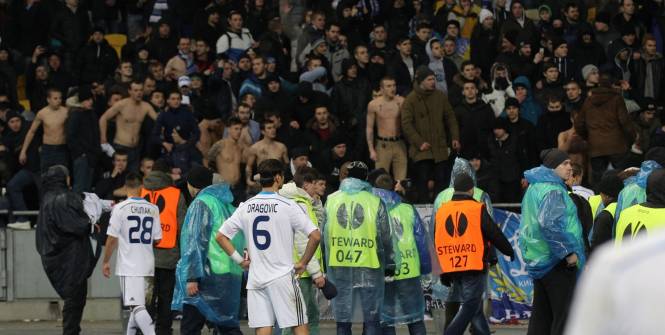 L'UEFA ouvre une enquête sur le Dynamo Kiev après les incidents face à Chelsea