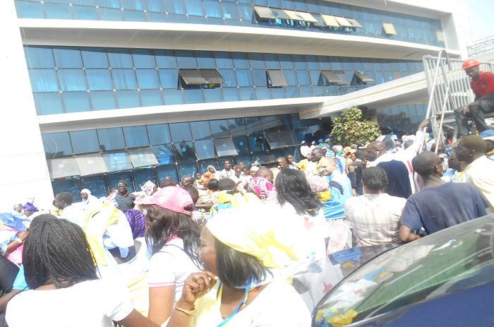 Vœu d’en découdre avec le pouvoir : l’opposition bande les muscles et appel à occuper la Place Soweto.