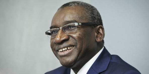 Sidiki Kaba à l’Élysée pour recevoir la Légion d’honneur