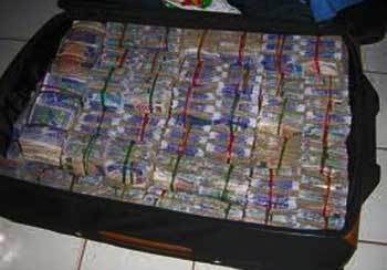 ​Réseau de faussaires démantelé: 5 personnes arrêtées pour avoir tenté de voler 100 millions de F CFA