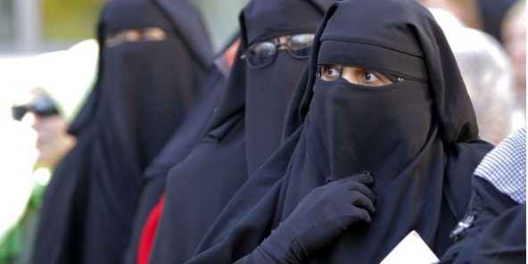 Terrorisme : ces pays africains qui partent en guerre contre le voile intégral