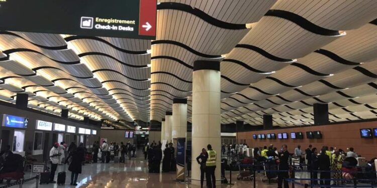 AIBD : un commerçant arrêté par la DIC pour une dette de 960 millions FCFA du à la Sonacos