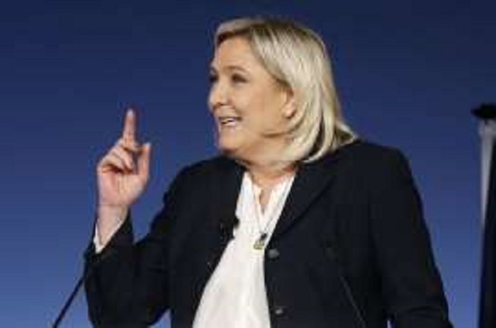 Marine Le Pen: "Je vais pourrir la vie du gouvernement"