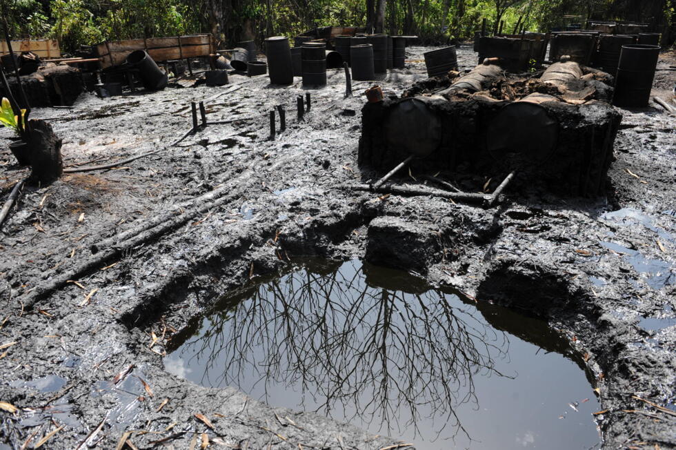 Environnement: le pétrolier Shell traîné en justice par des habitants du delta du Niger au Nigeria