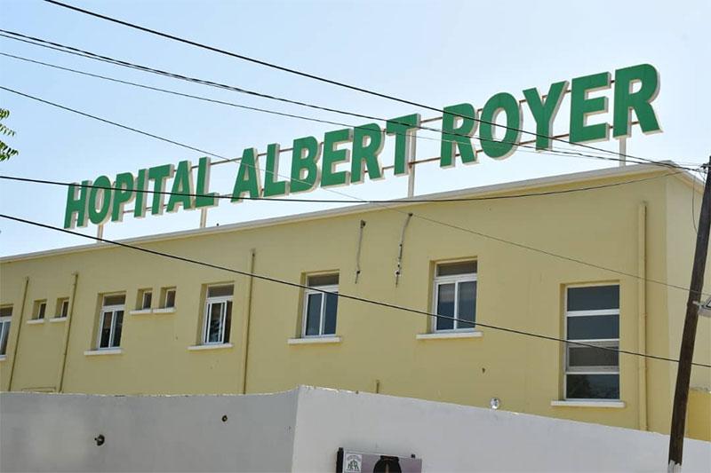 Polémique sur la prise en charge à l'hôpital Albert Royer : "Les urgences n'ont jamais été interrompues", confie un soignant 