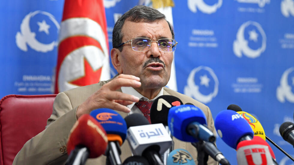 Tunisie: des cadres d'Ennahdha devant la justice, accusés d'avoir envoyé des jeunes en Syrie et en Irak