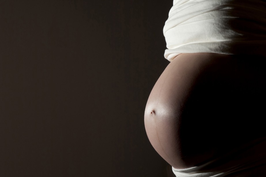 Sicap Liberté 6 : un divorcé de 43 ans se met « en couple » avec une fille de 10 ans et l’enceinte 