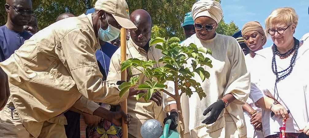 Journée internationale du zéro déchet : la première Dame s'engage à soutenir l’éducation à la protection de l’environnement 