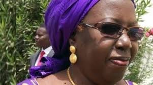 « Si Macky Sall fait 7ans, il fera du wax waxeet » Khoudia Mbaye Ministre de la promotion des investissements