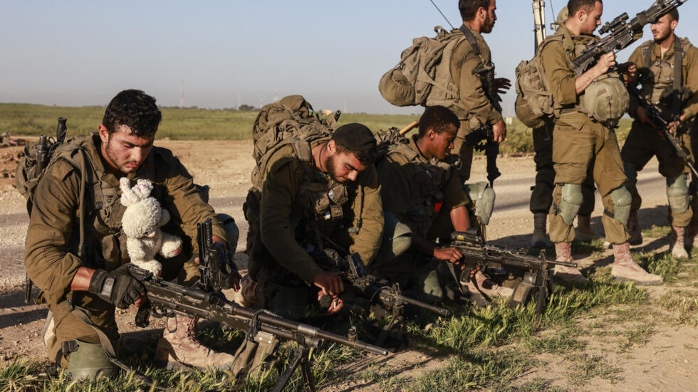 Gaza: Israël rappelle des dizaines de milliers de réservistes en vue d'une expansion de son offensive