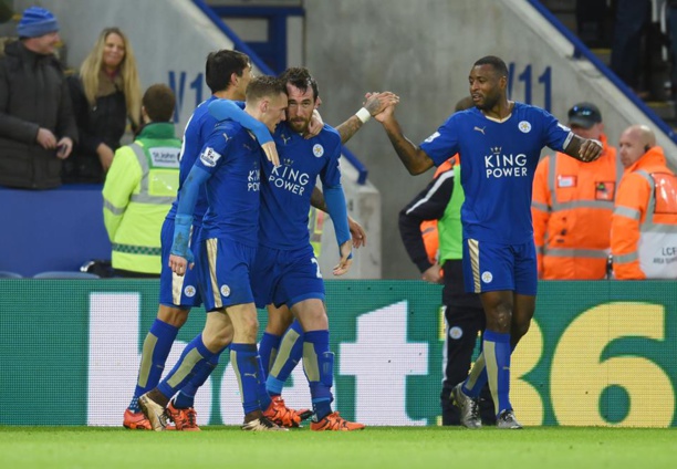 Premier League: Manchester United perd encore, Leicester reprend la tête