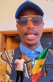 Injures contre Macky Sall : l'influenceur Kaïré arrêté devant la Dsc