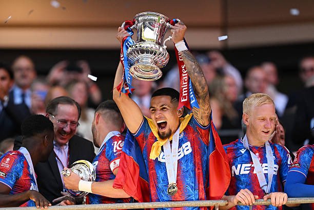 Foot : Ismaïla Sarr remporte la FA Cup avec Crystal Palace