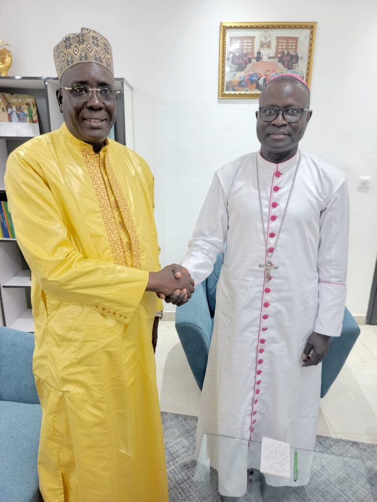 Dialogue national : l’Archevêque de Dakar confirme sa participation et salue l’initiative présidentielle