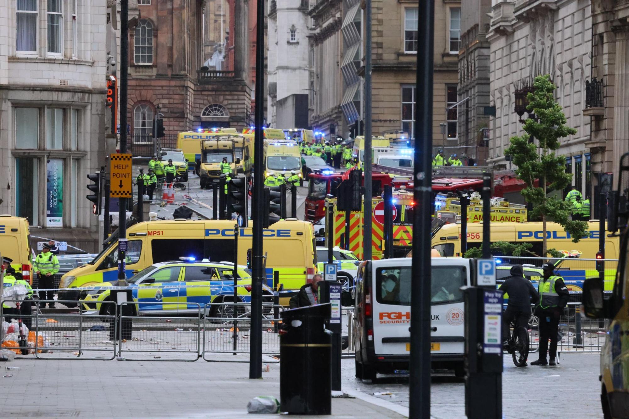 Liverpool : un conducteur fonce dans la foule célébrant le titre, 47 blessés dont 4 enfants