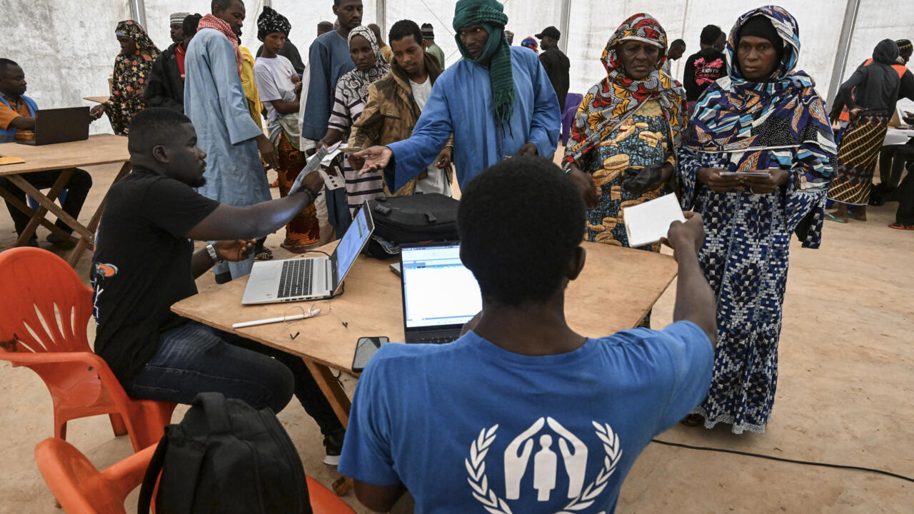 Journée mondiale des réfugiés: les aides diminuent, mais les besoins augmentent