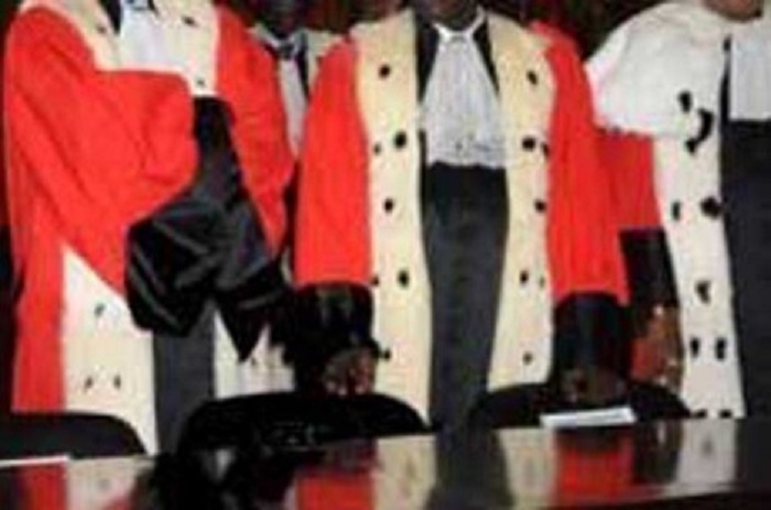 Le Conseil constitutionnel retouche le projet de Macky Sall.