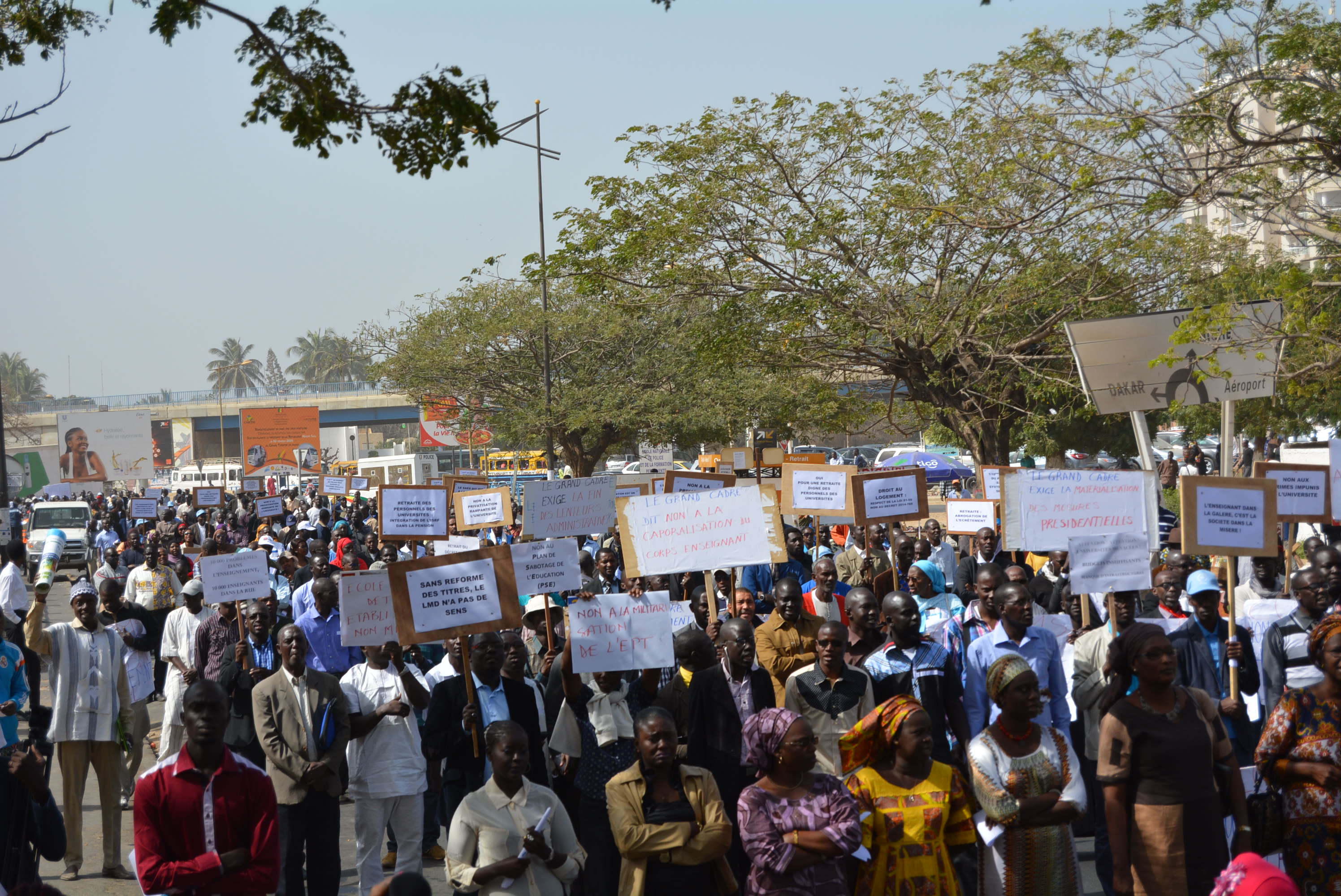 Education : Les enseignants du Sénégal marchent pour la restauration de la dignité et le respect des accords signés