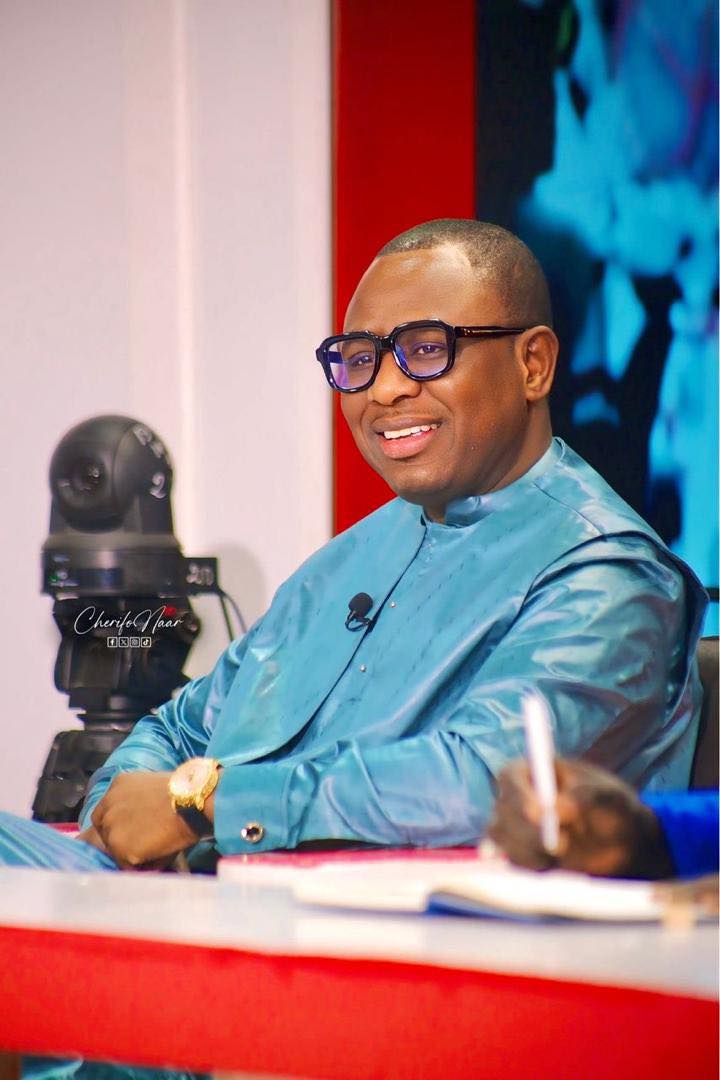 Arrestation de Badara Gadiaga : Rewmi fustige les atteintes répétées aux libertés publiques et exige sa libération immédiate