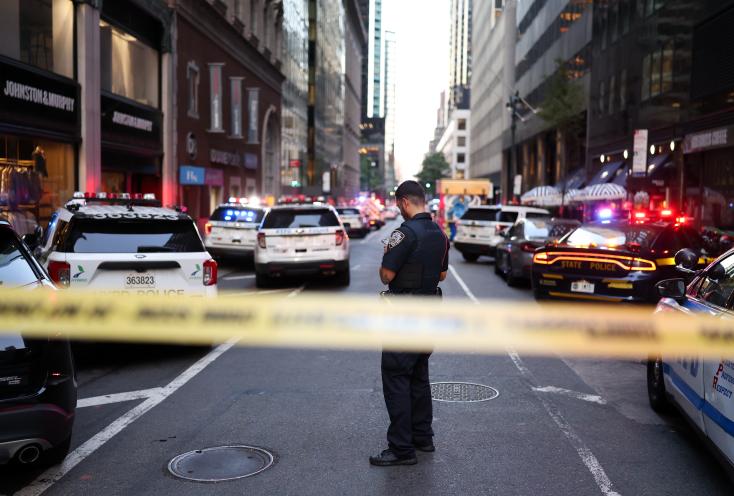 A New York, un tireur tue au moins quatre personnes avant d’être retrouvé mort