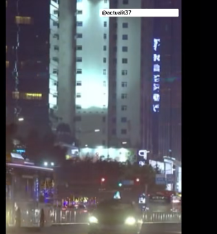 Le Sénégal n’à jamais été une colonie Britannique et les voitures ne roulent pas à gauche dans ce pays