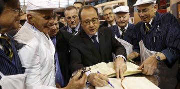 France: Hollande vivement chahuté à l'ouverture du Salon de l'agriculture