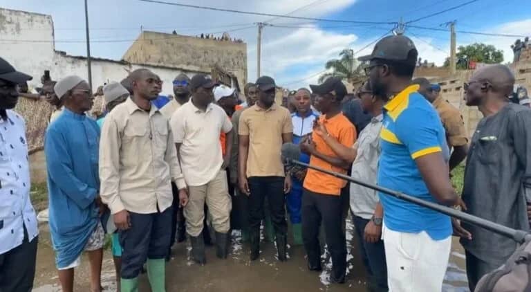 Visite dans les zones inondées : le Président Bassirou Diomaye Faye annonce une restructuration d’urgence  