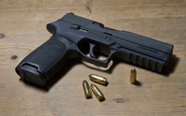 Etats-Unis: Un homme de 43 ans se tue en prenant un selfie avec son arme