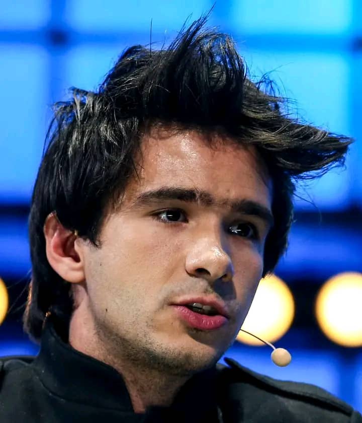 France-Sénégal : l’État sénégalais engage un cabinet d’affaires français, Gide, pour défendre ses intérêts dans un arbitrage, dénonce Juan Branco