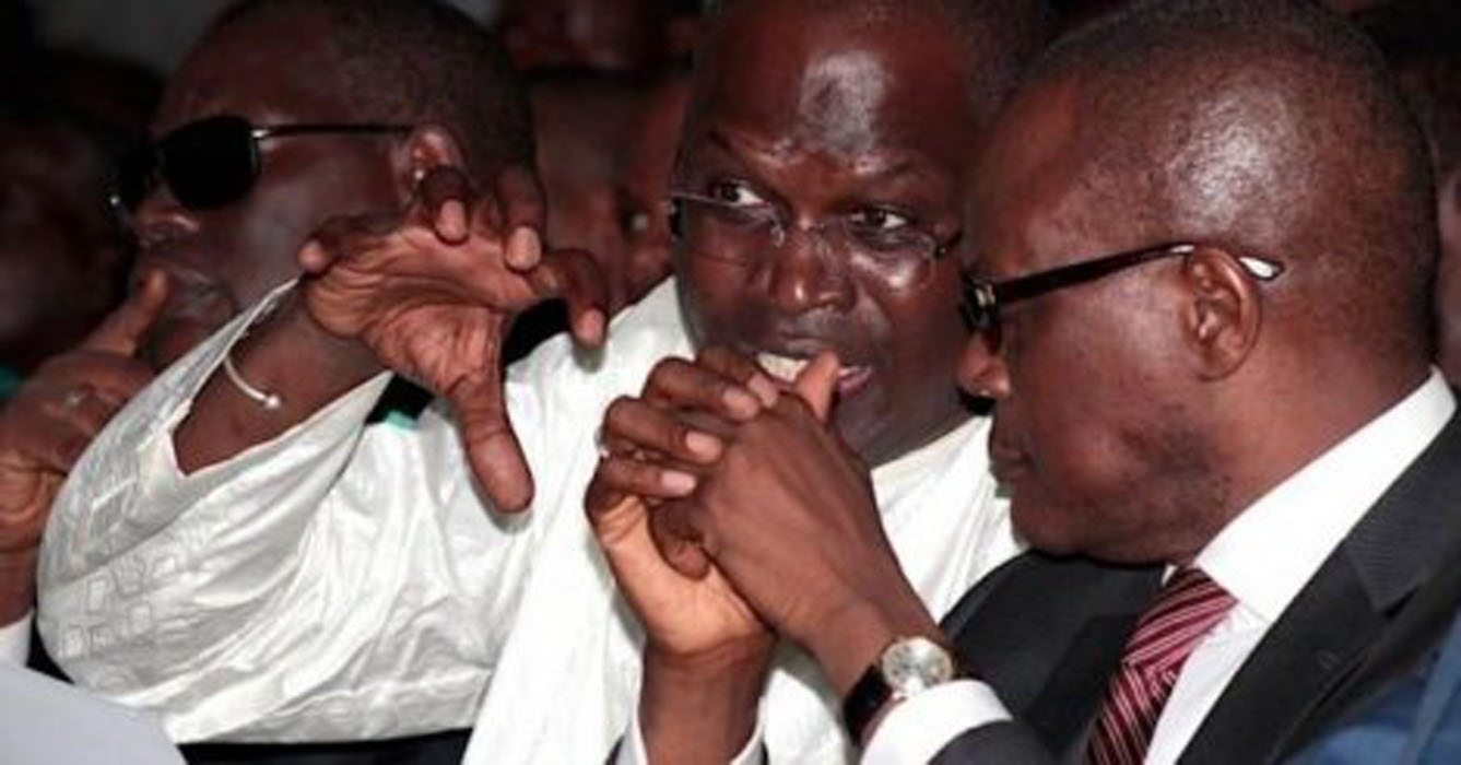 PS : Tanor porte plainte contre la bande à Khalifa