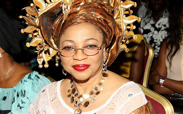 Folorunsho Alakija ou la nigériane qui a détronné Oprah Winfrey: Portrait !